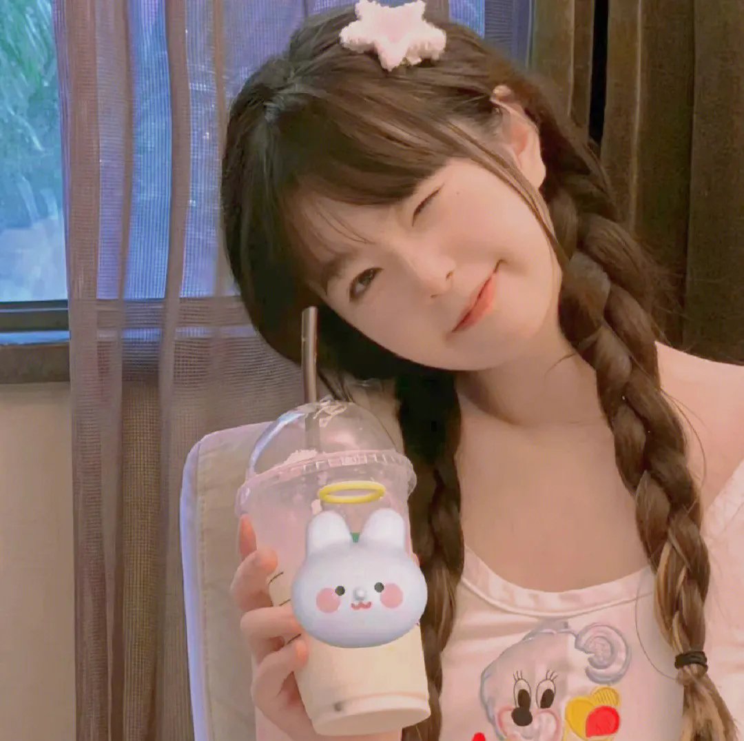女孩不微笑